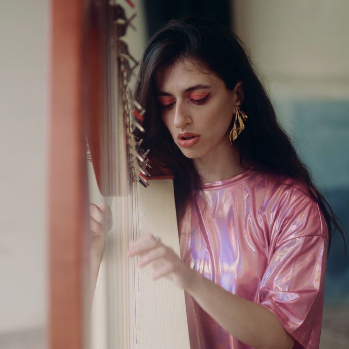 ELENA LEONI