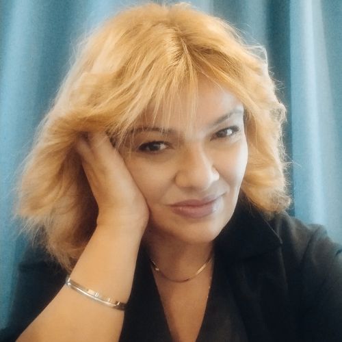 Stella Lessi
